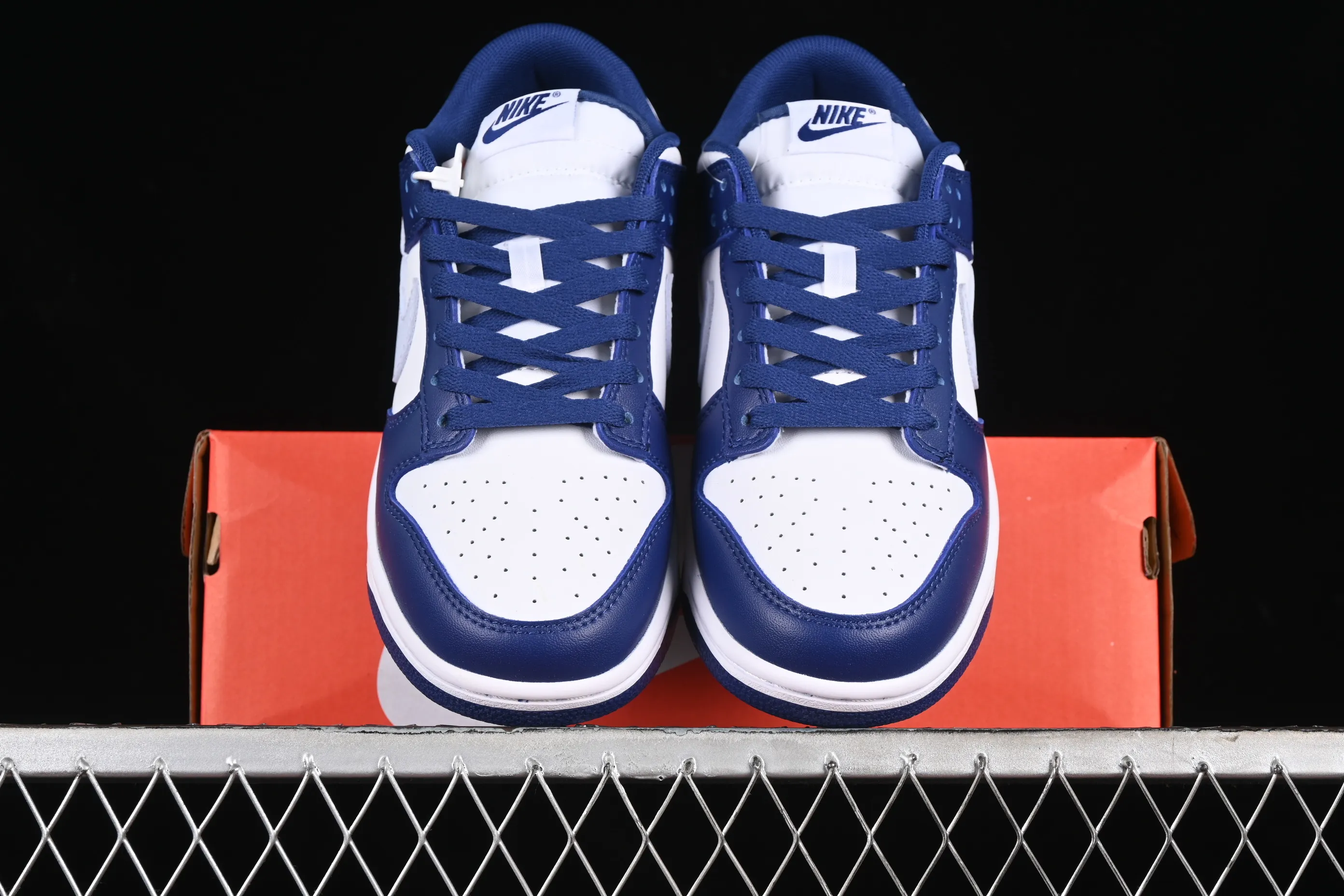 All categories Nk SB Dunk series Nk SB Dunk Low low-top sneakers Nk Dunk Low "Deep Royal Blue" blue-gray SB low-top casual sneakers DV0833-401